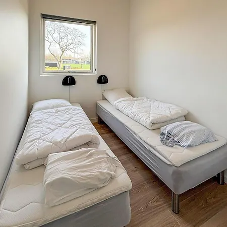 아파트 2 Bedroom Gorgeous In 바이엔