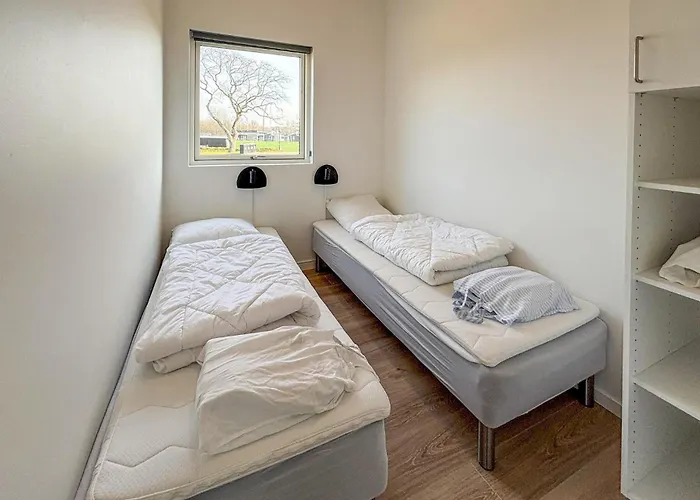 아파트 2 Bedroom Gorgeous In 바이엔